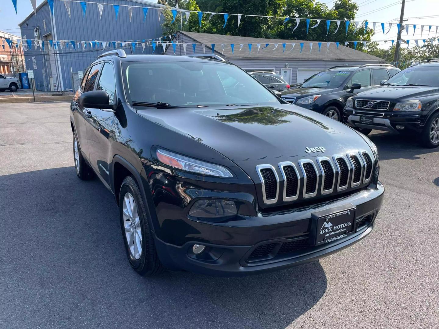 2015 Jeep Cherokee Latitude photo 3