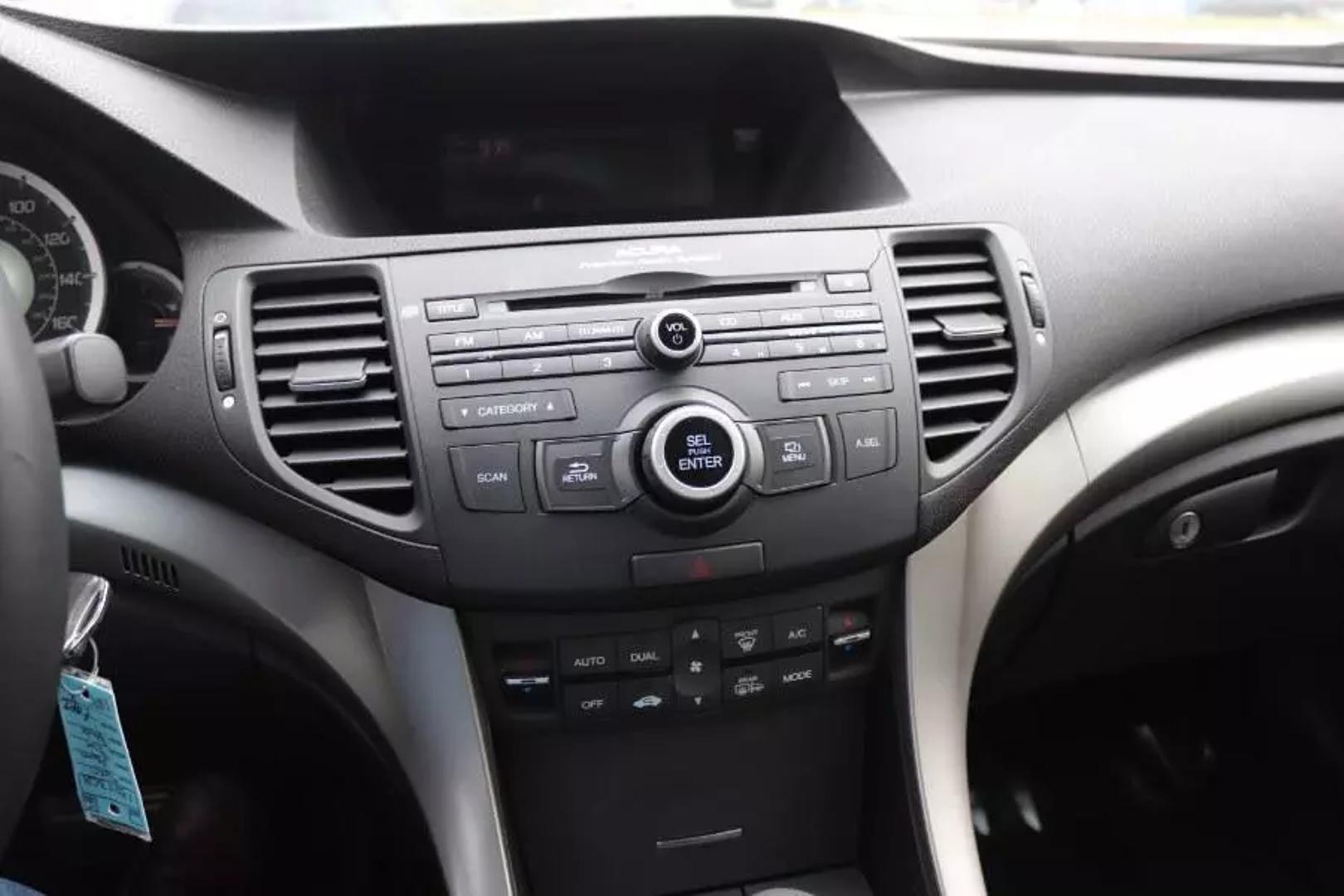 2010 Acura TSX Base photo 10