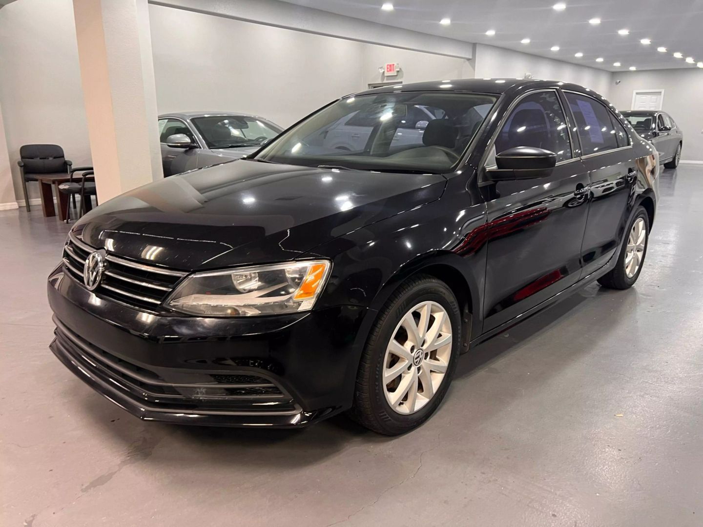 2015 Volkswagen Jetta 1.8t Se Sedan 4d - Image 3