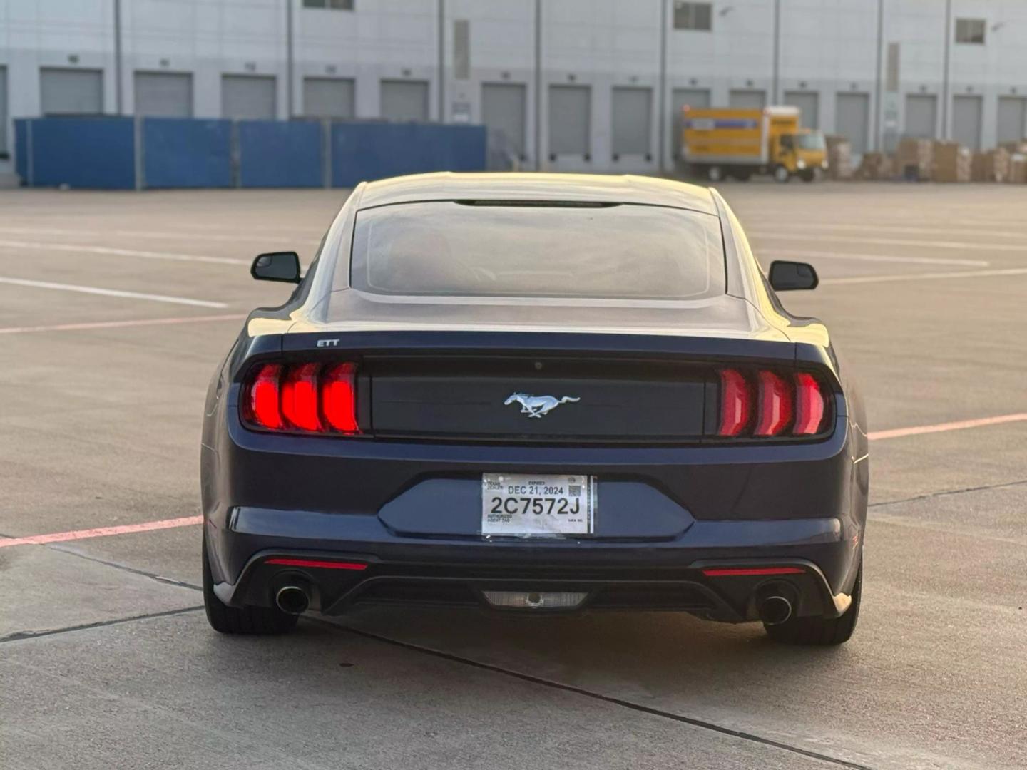 2018 Ford Mustang EcoBoost photo 11