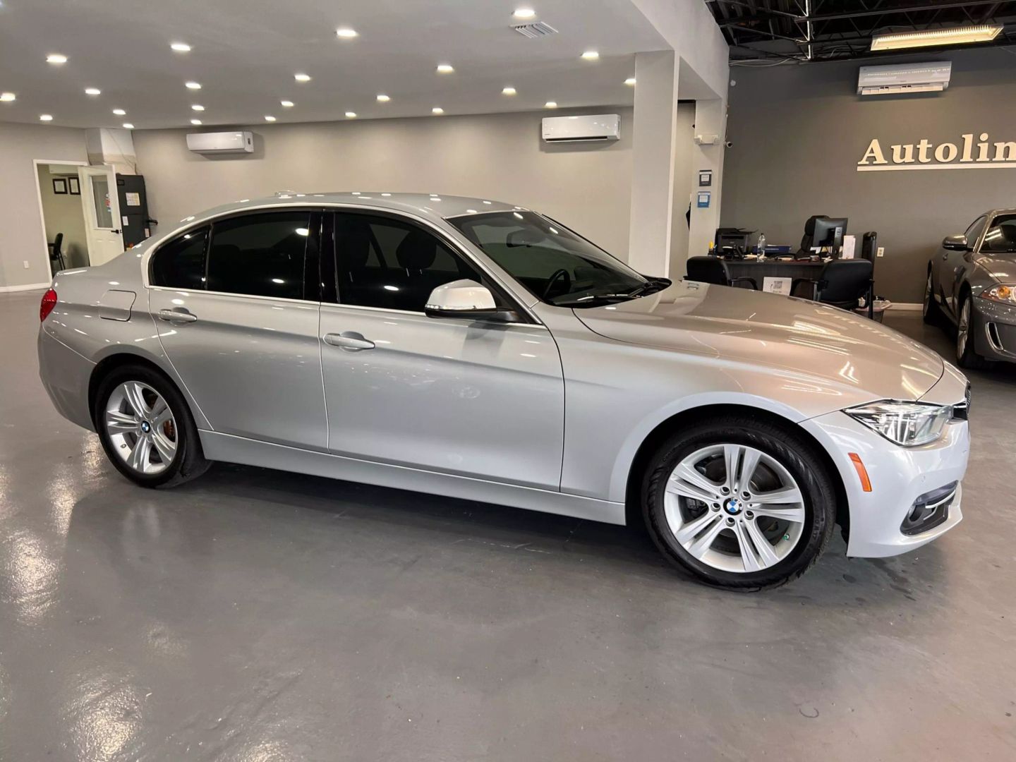 2018 Bmw 3 Series 330i Sedan 4d - Image 8