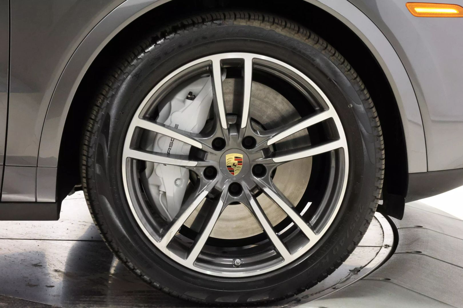 2020 Porsche Cayenne - Image 97