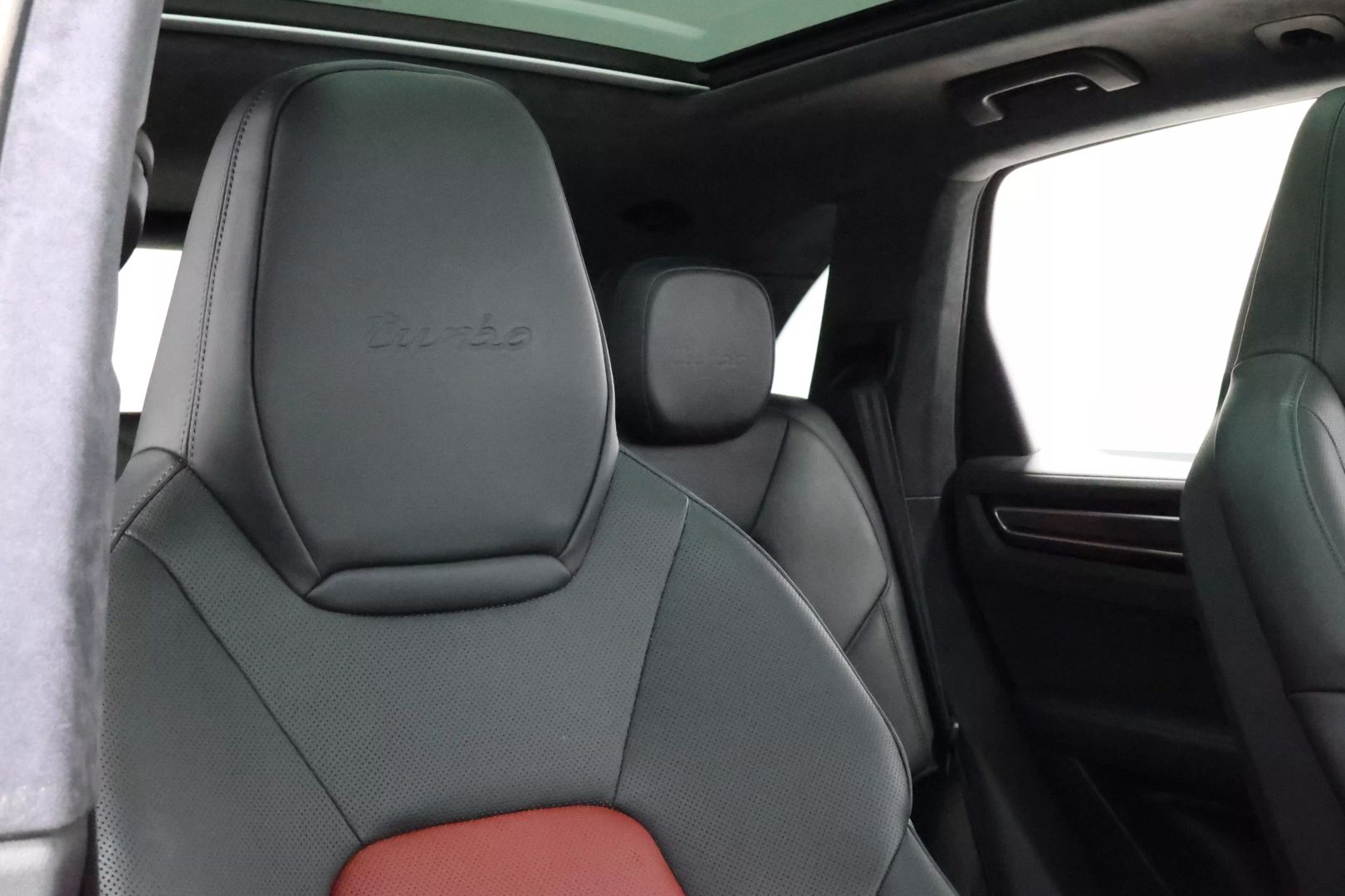 2020 Porsche Cayenne - Image 83