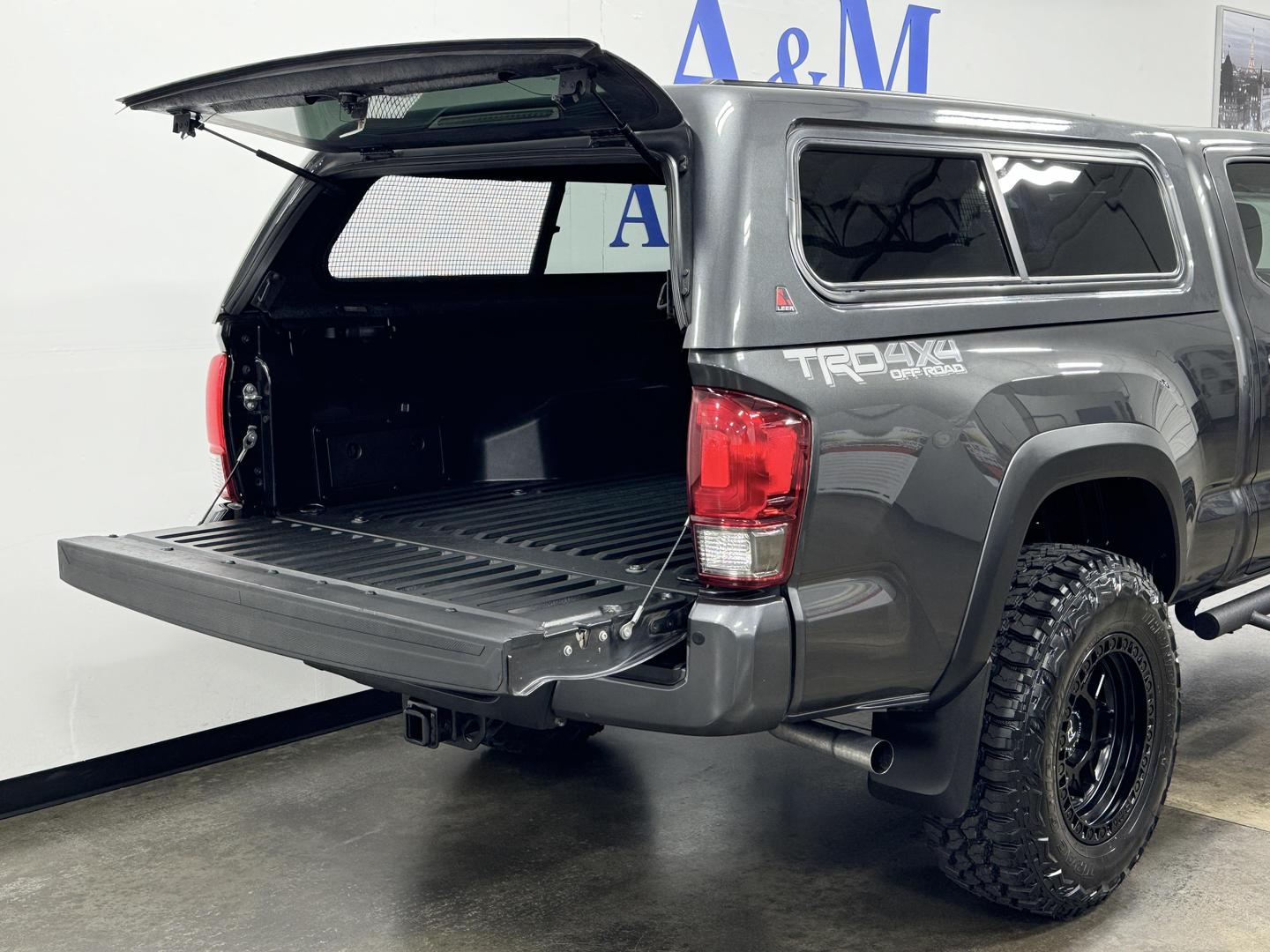 2016 Toyota Tacoma TRD Off Road photo 8