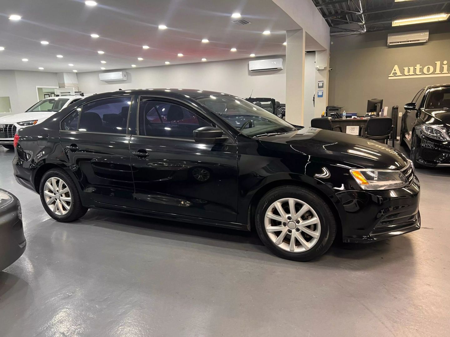 2015 Volkswagen Jetta 1.8t Se Sedan 4d - Image 8
