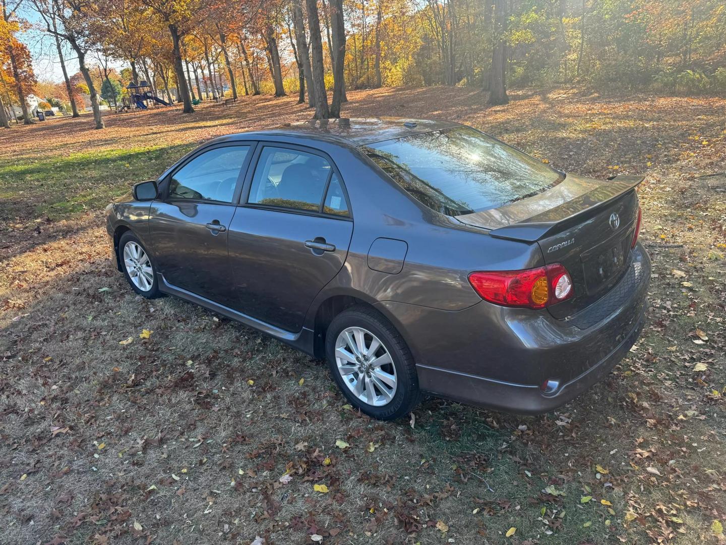 2010 Toyota Corolla S photo 12