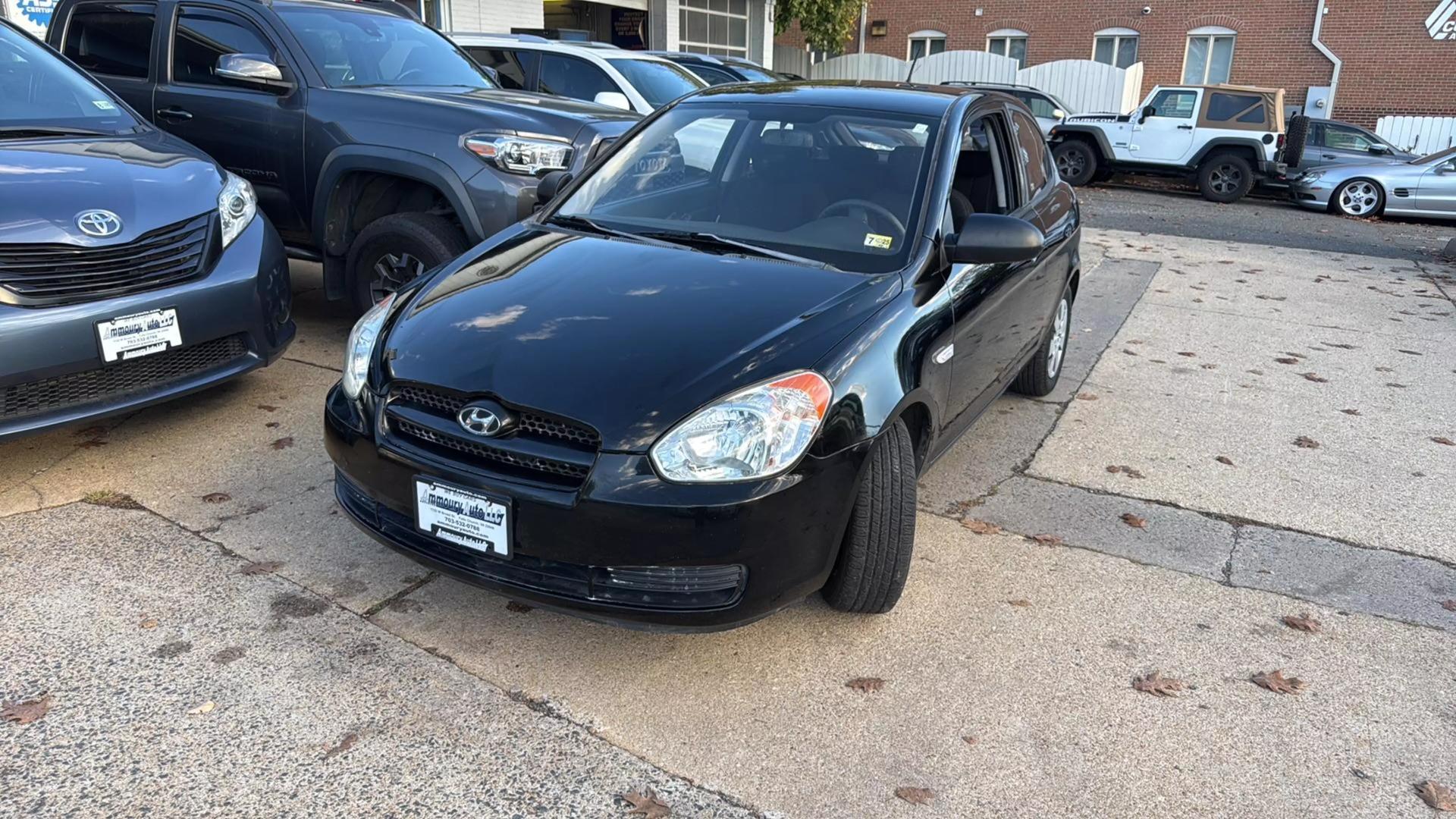 2008 Hyundai Accent GS photo 4