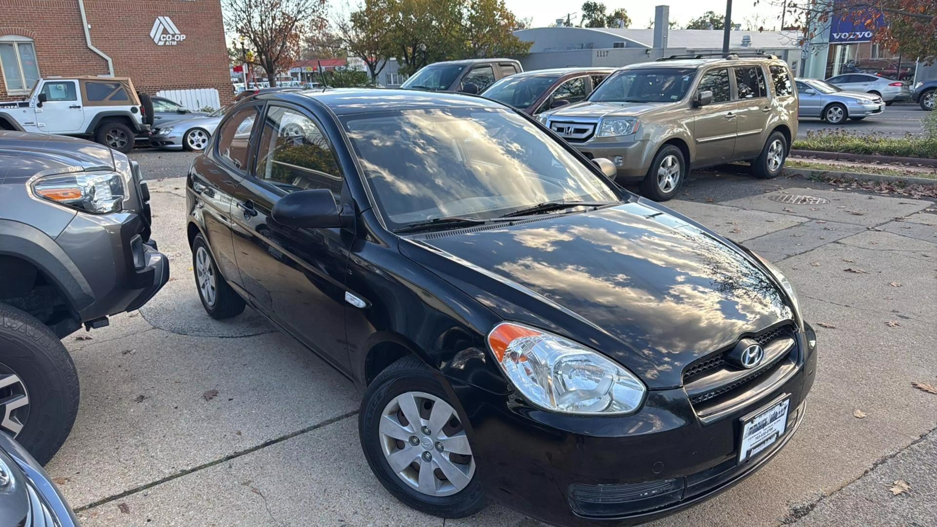 2008 Hyundai Accent GS photo 11