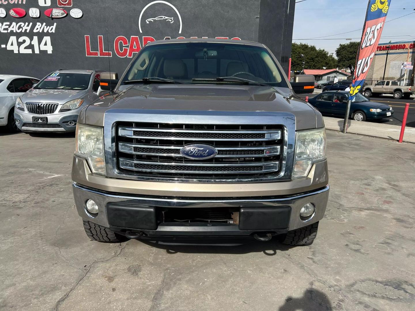 2013 Ford F-150 FX4 photo 2