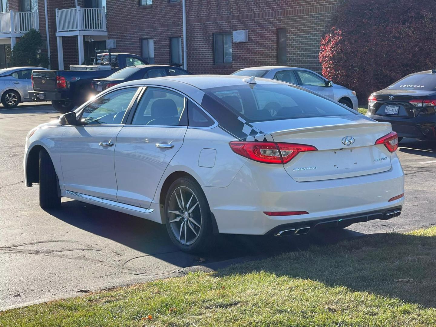 2015 Hyundai Sonata Limited photo 7