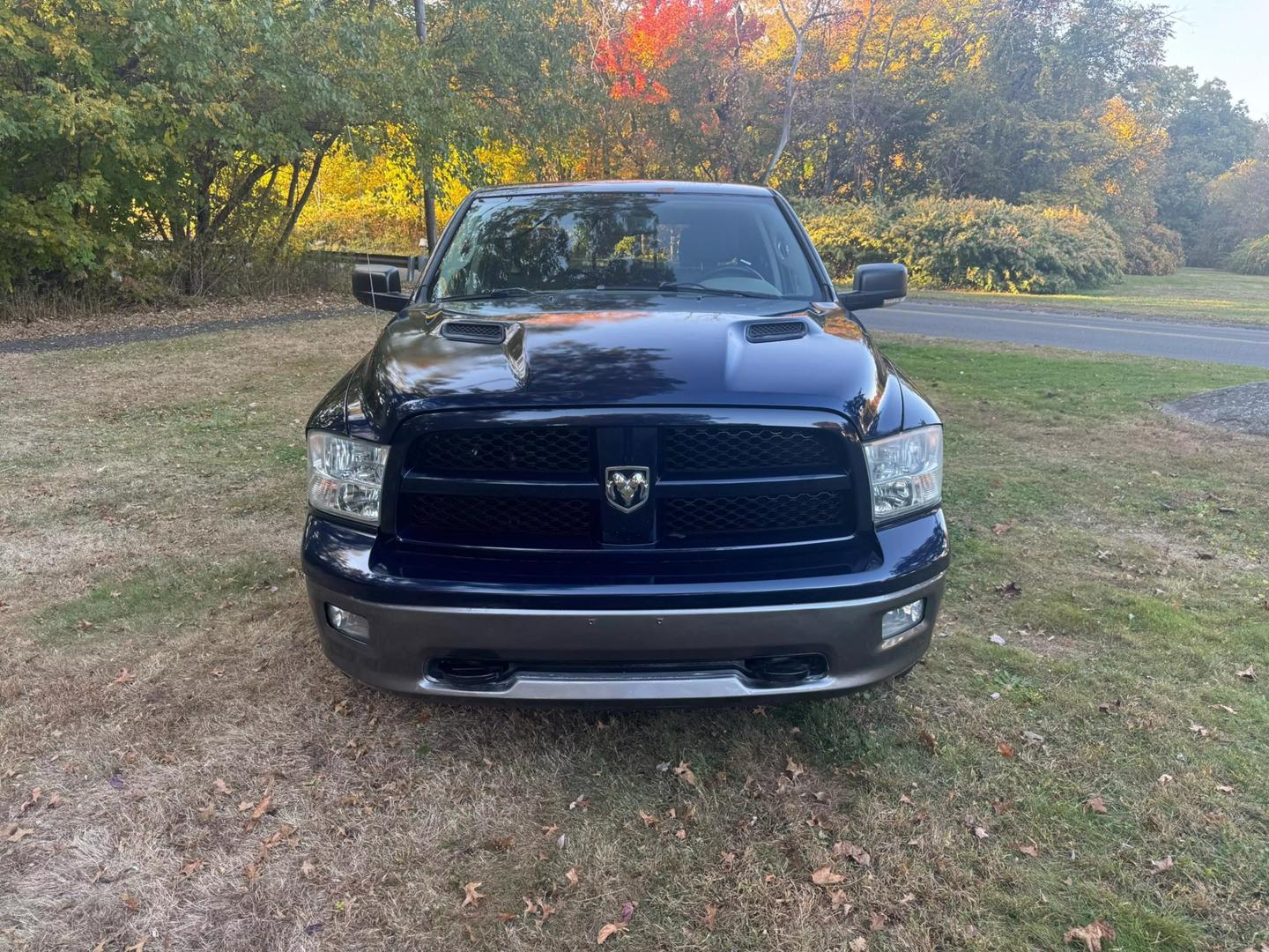 2012 RAM Ram 1500 Pickup SLT photo 2