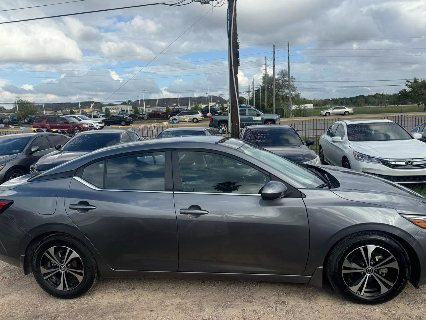 2021 Nissan Sentra SV photo 6