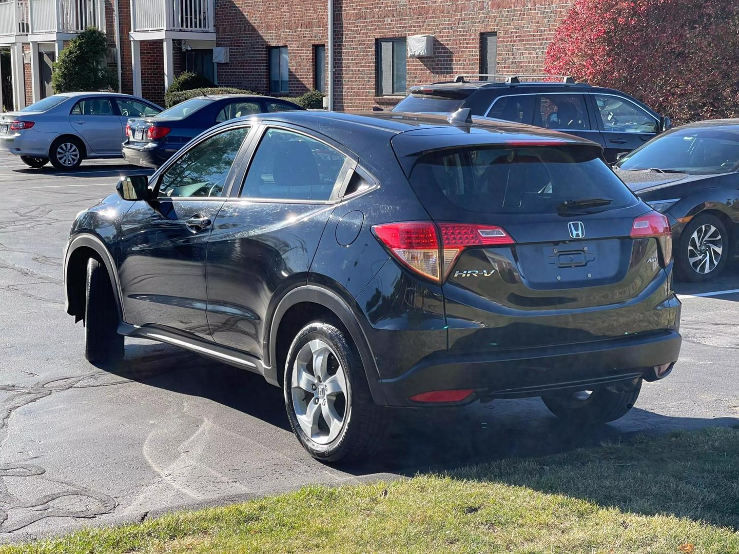 2016 Honda HR-V LX photo 7