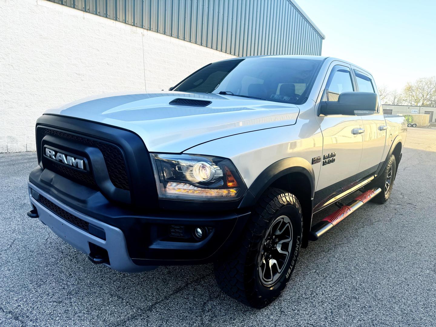 RAM Ram 1500 Pickup's photo