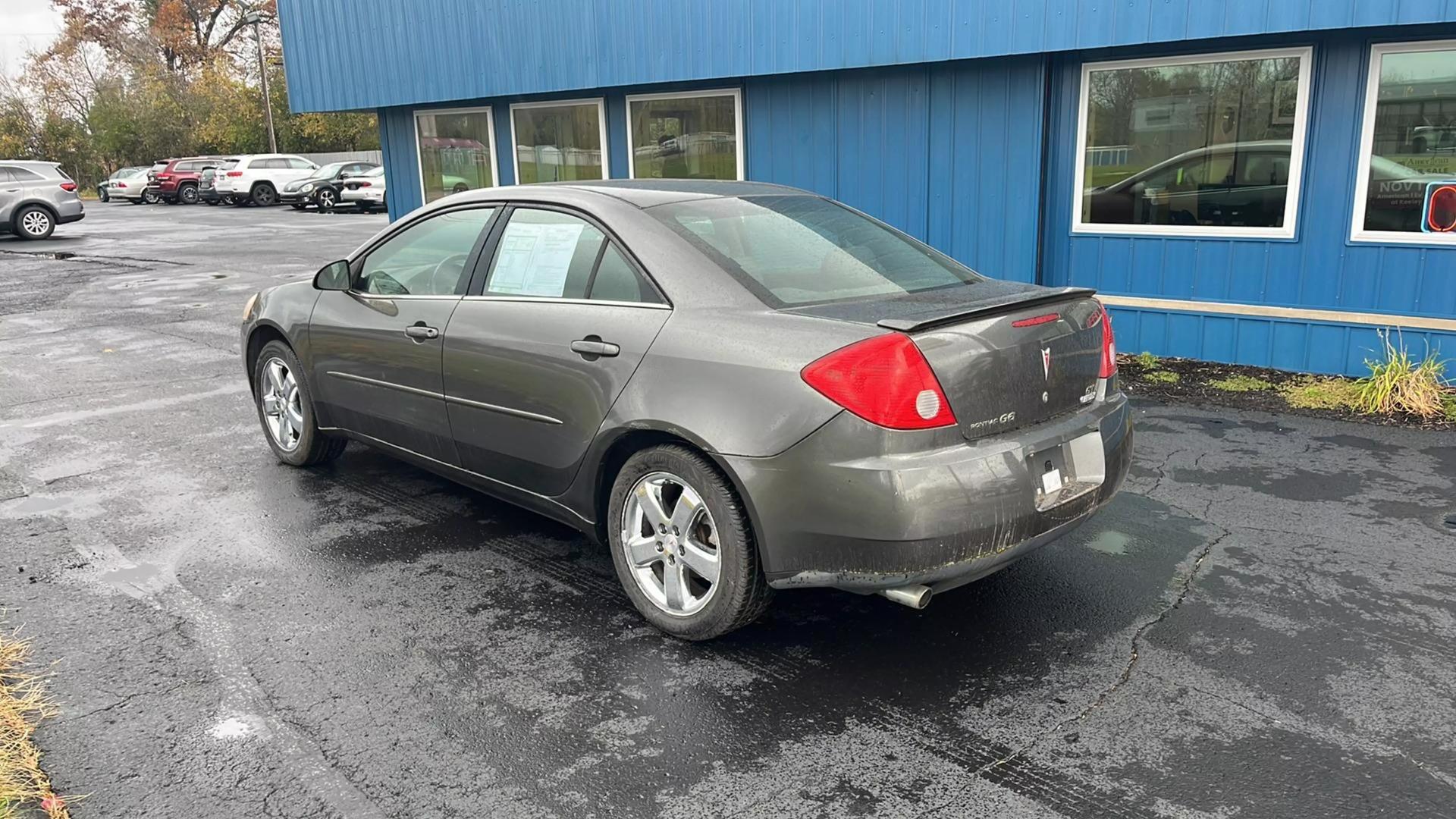 2005 Pontiac G6 GT photo 3