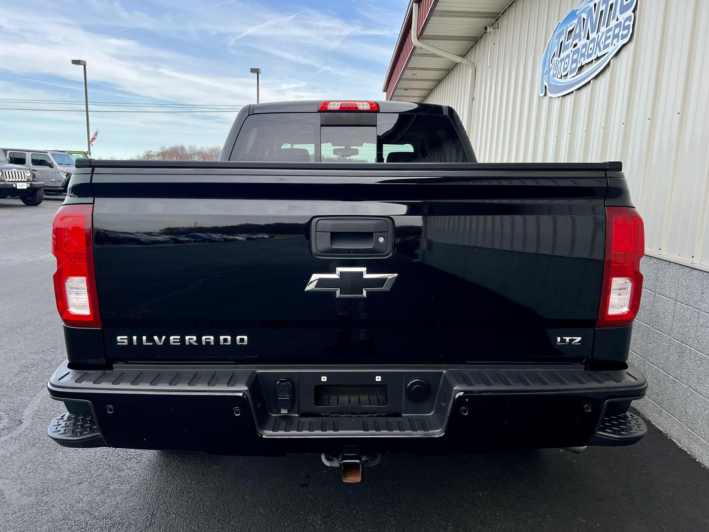 2017 Chevrolet Silverado 1500 LTZ photo 4