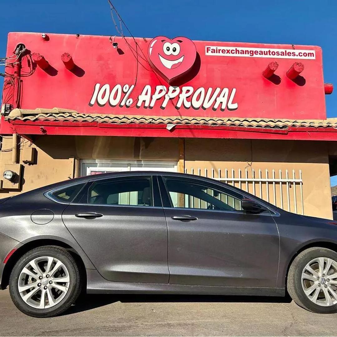 2016 Chrysler 200 Limited photo 4