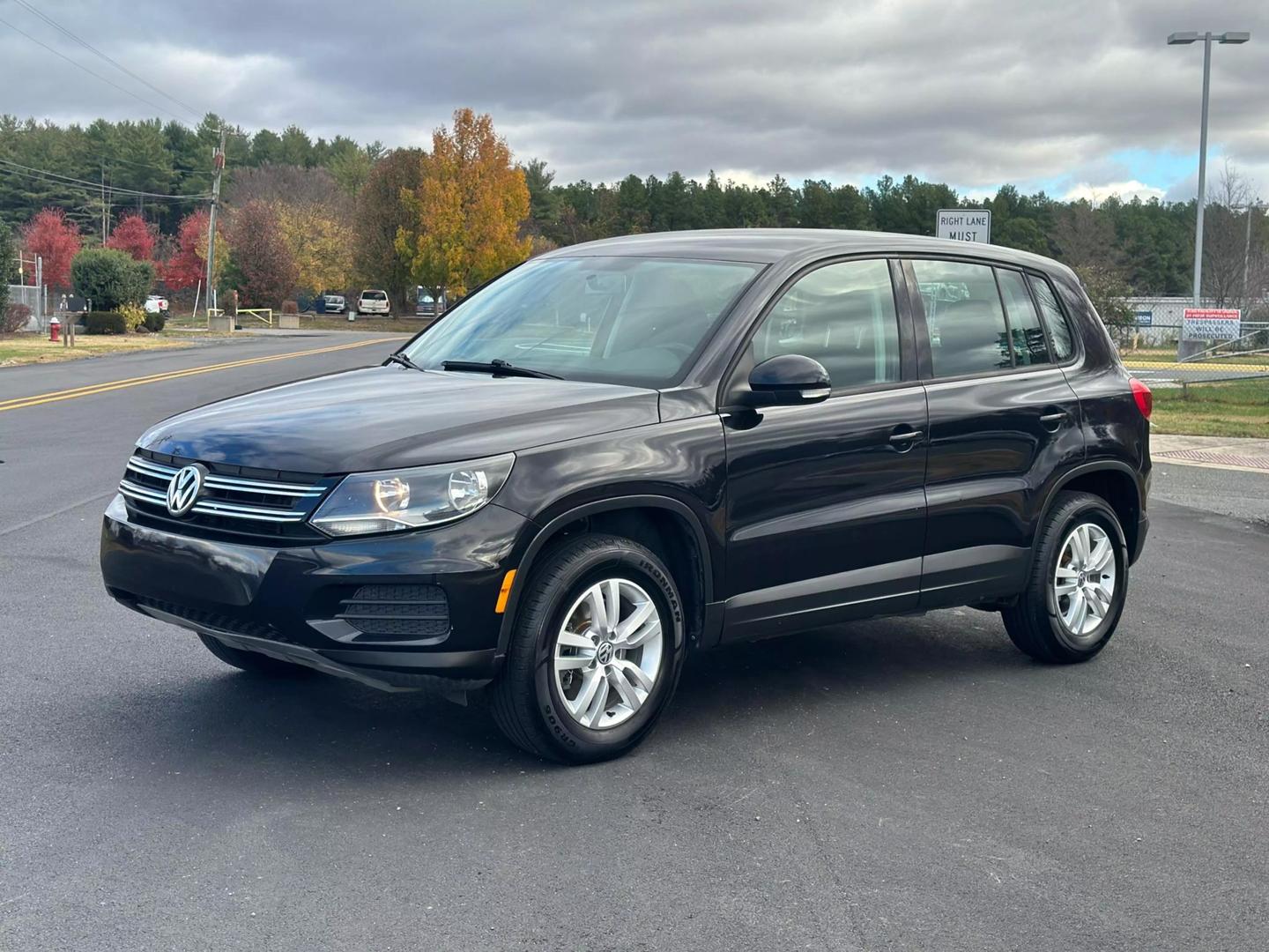 2014 Volkswagen Tiguan S photo 10