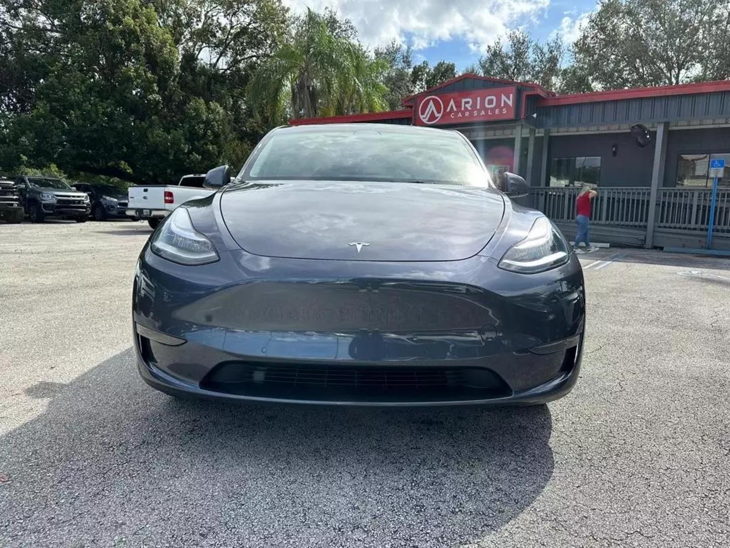 2022 Tesla Model Y Long Range photo 2