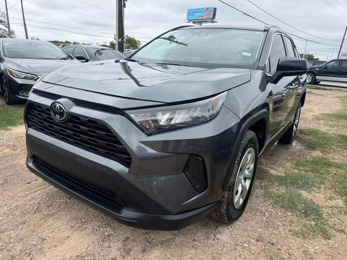 Toyota RAV4's photo