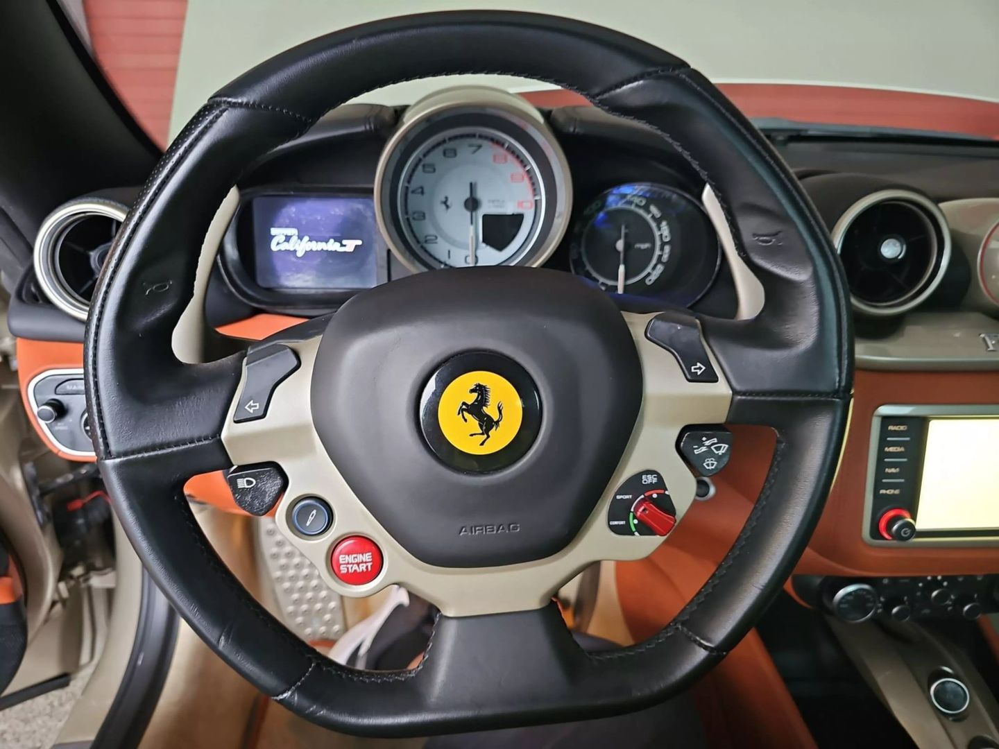 2018 Ferrari California - Image 16