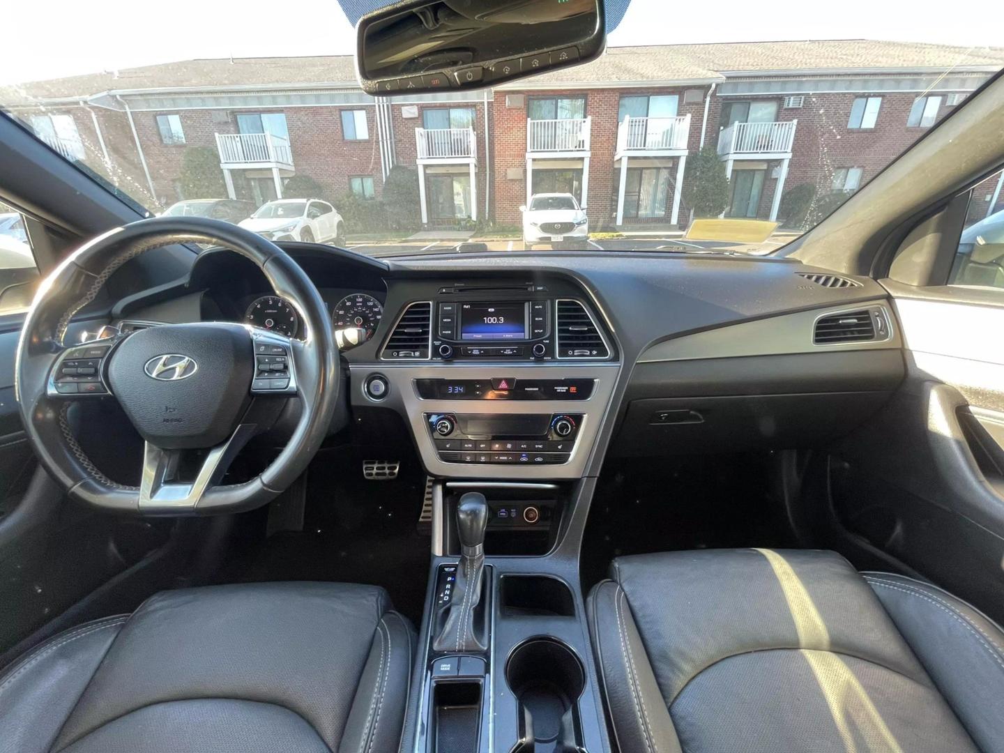 2015 Hyundai Sonata Limited photo 15