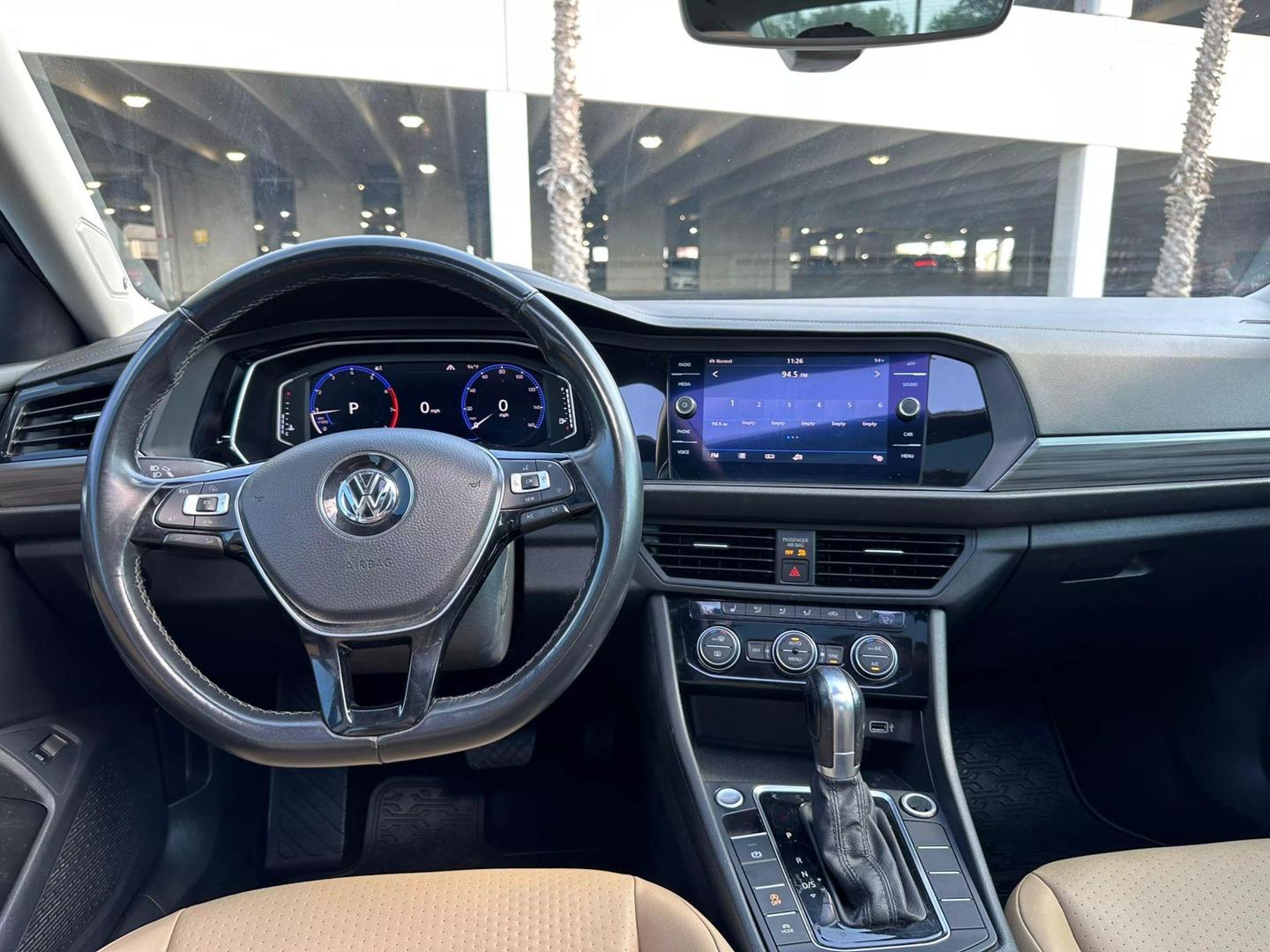 2019 Volkswagen Jetta SEL photo 11