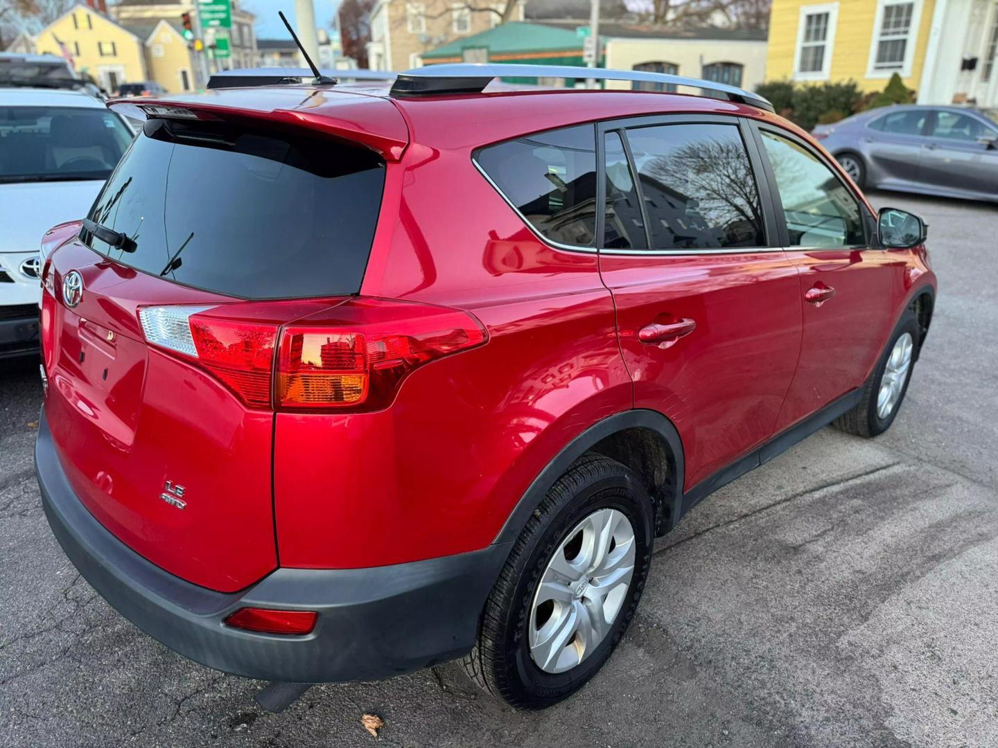 2015 Toyota RAV4 LE photo 5