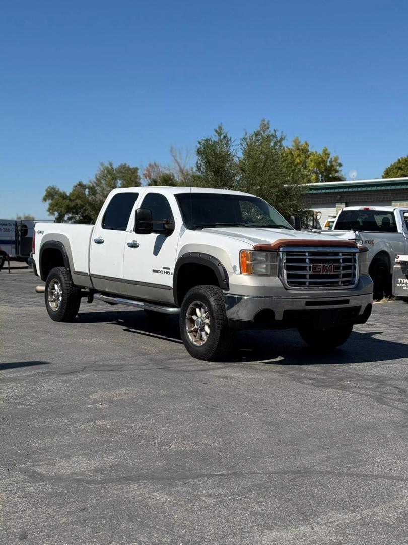 2007 GMC Sierra 2500HD Work Truck photo 3