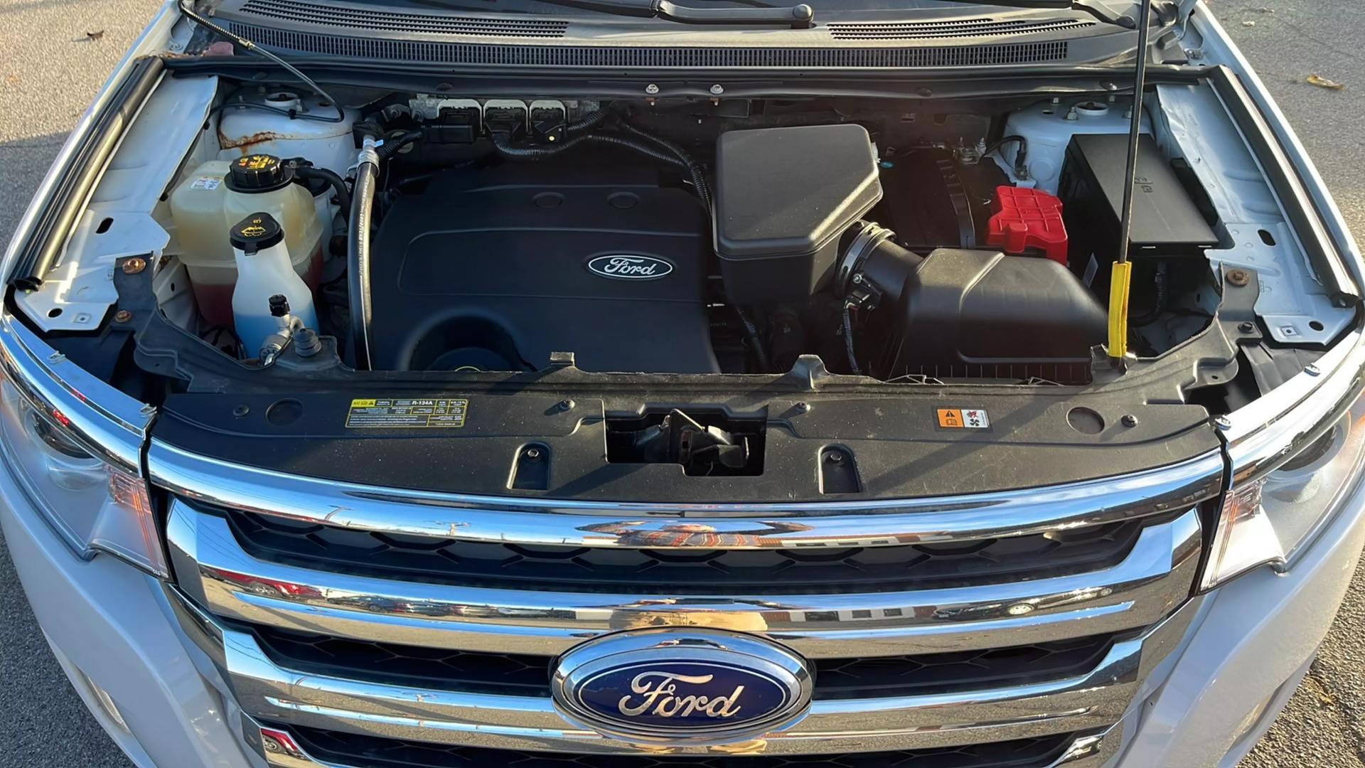 2014 Ford Edge SEL photo 39