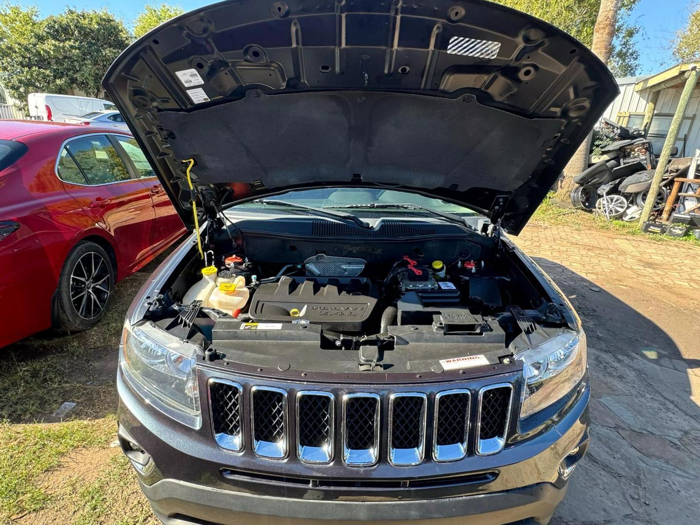 2014 Jeep Compass Sport photo 14