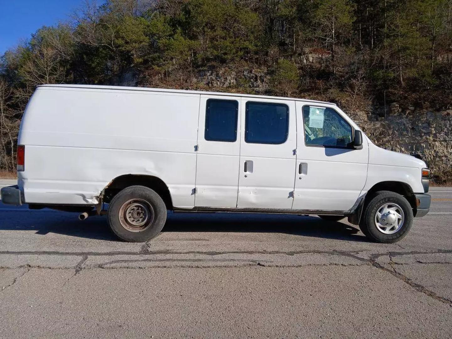 2014 Ford E-Series Econoline Van Commercial photo 6