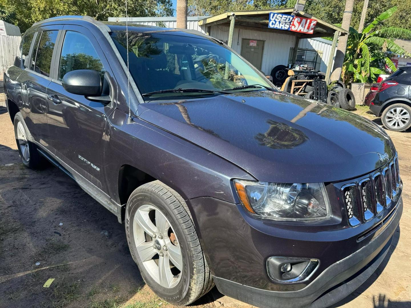 2014 Jeep Compass Sport photo 2