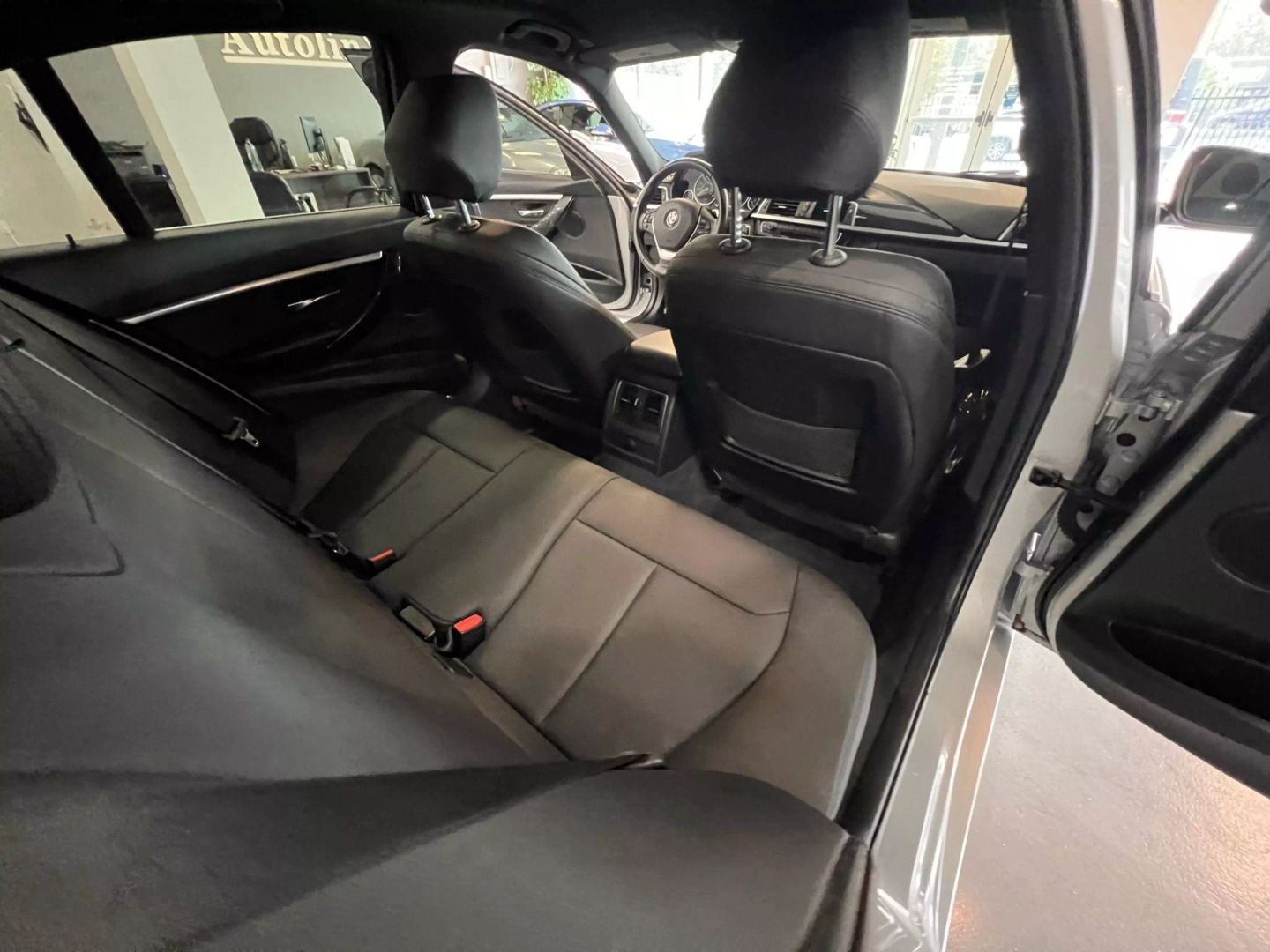 2018 Bmw 3 Series 330i Sedan 4d - Image 29