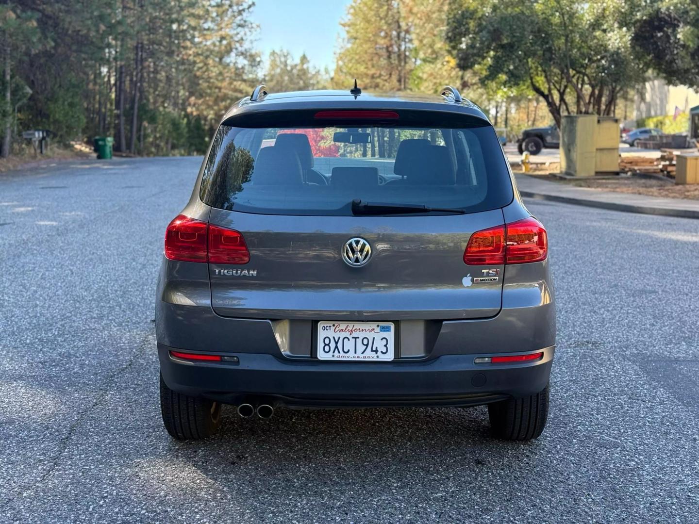 2016 Volkswagen Tiguan SEL photo 8