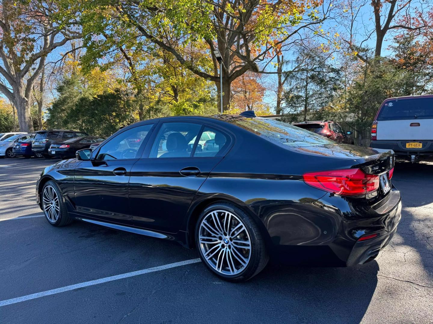 2019 BMW 5 Series 530i photo 11