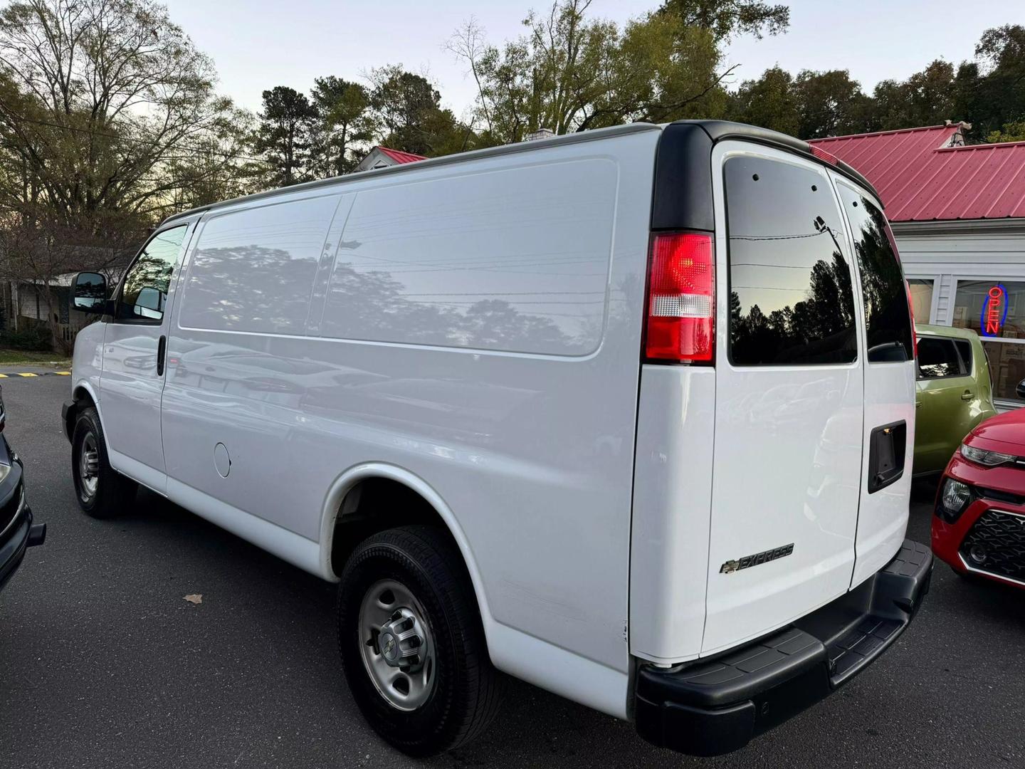 2020 Chevrolet Express Cargo Work Van photo 13