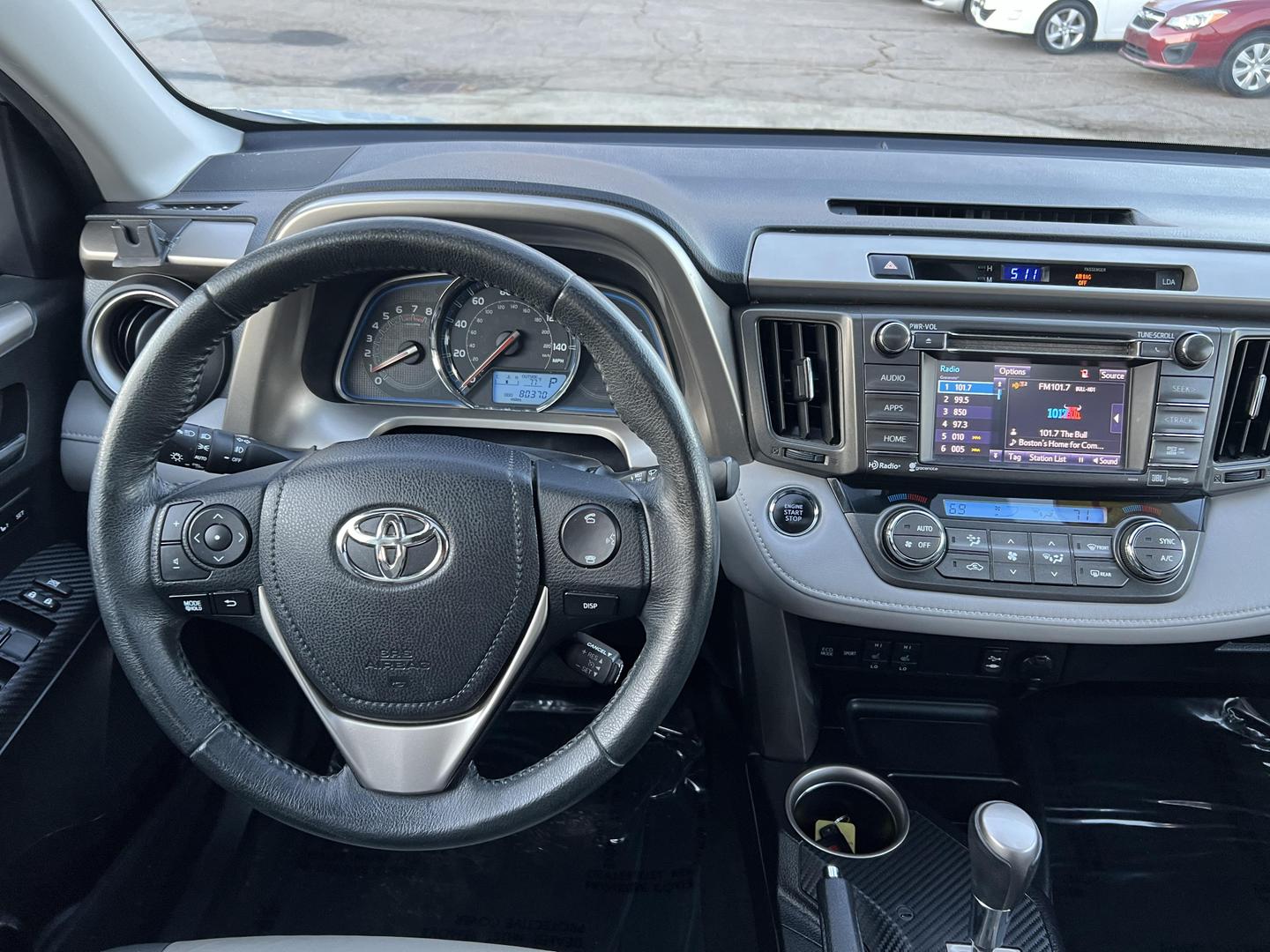 2015 Toyota RAV4 Limited photo 26