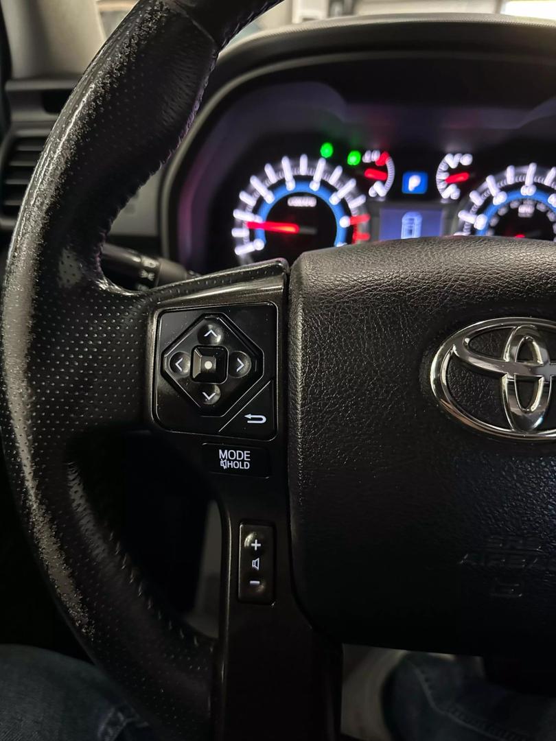 2015 Toyota 4Runner Trail Premium photo 17