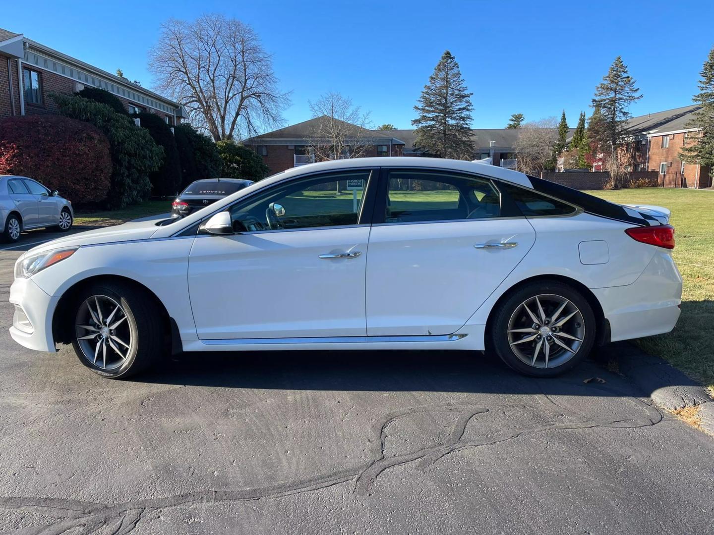 2015 Hyundai Sonata Limited photo 8