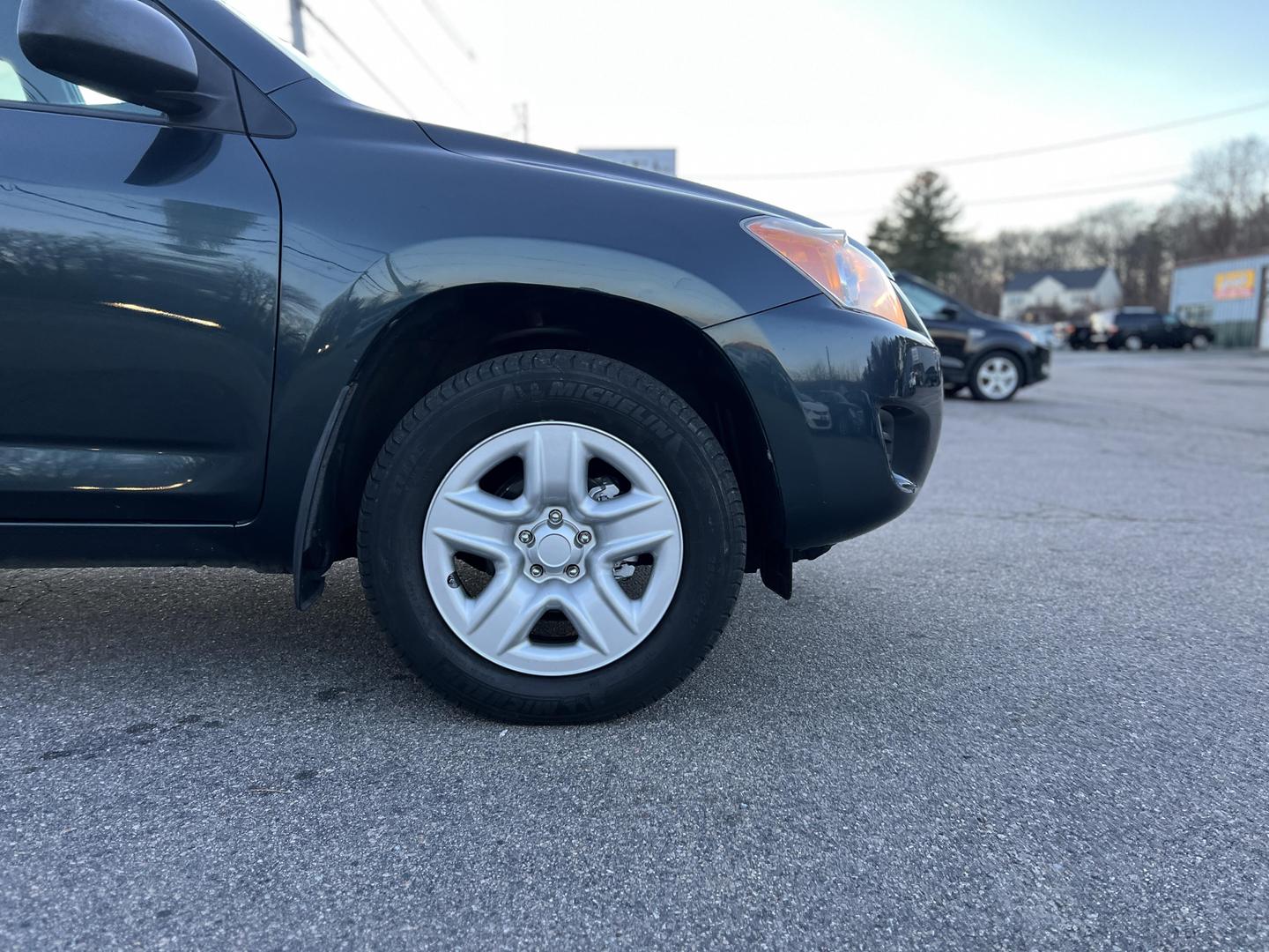 2012 Toyota RAV4 Base photo 32