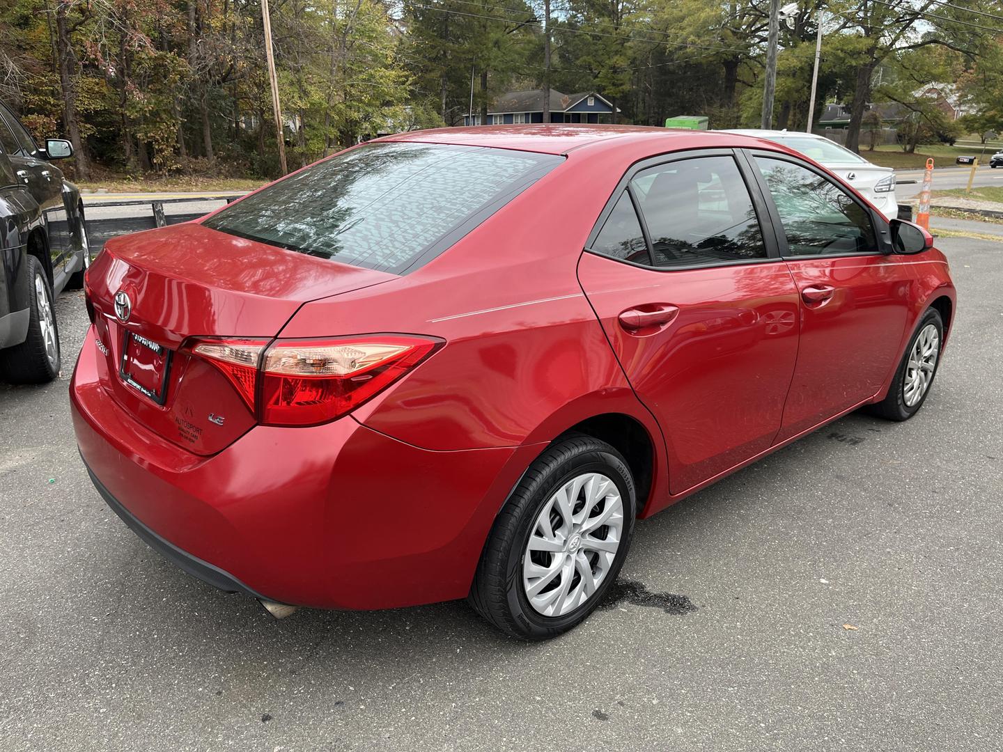 2017 Toyota Corolla LE photo 5