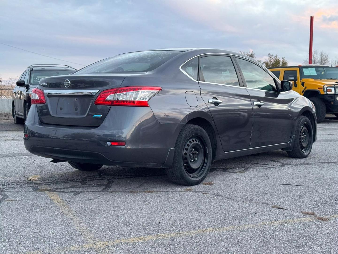 2014 Nissan Sentra S photo 4