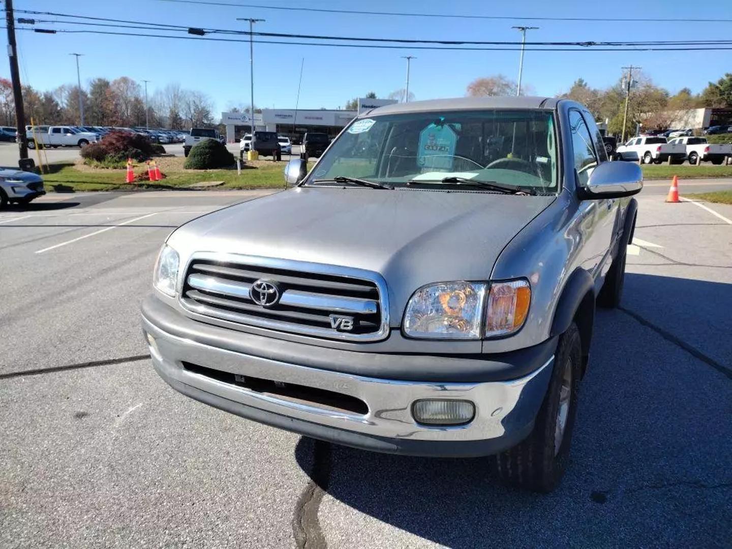 2002 Toyota Tundra SR5 photo 2