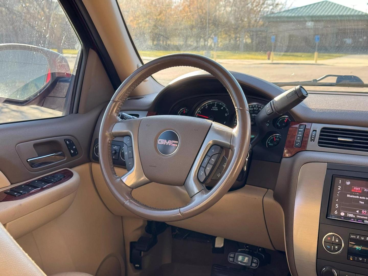 2009 GMC Yukon SLT2 photo 26