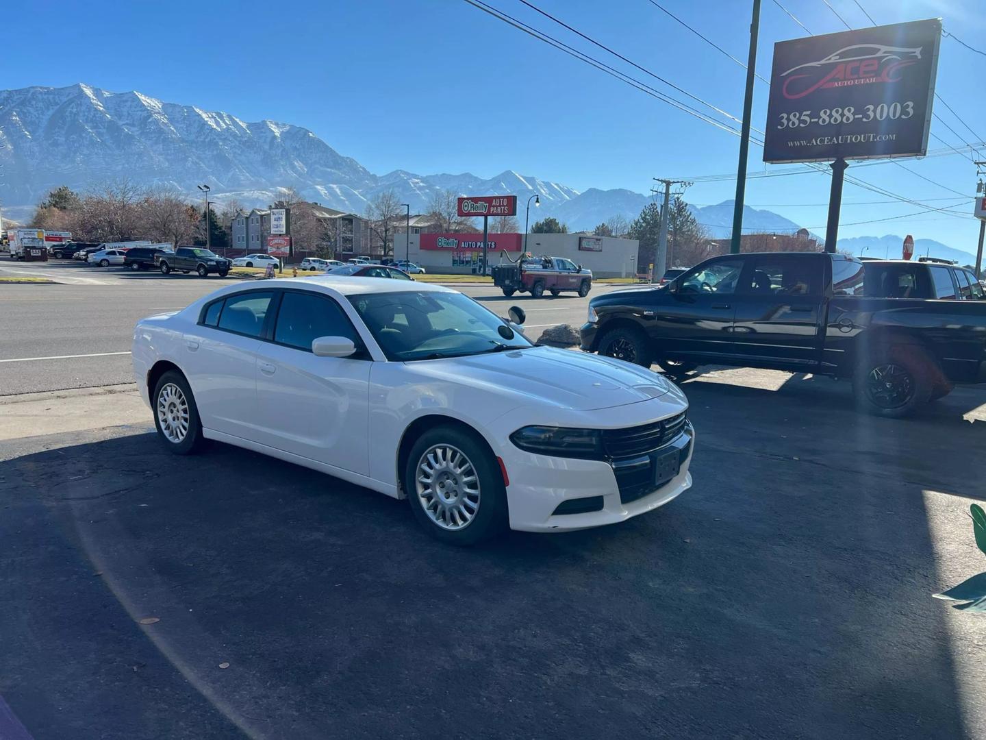 2018 Dodge Charger null photo 2