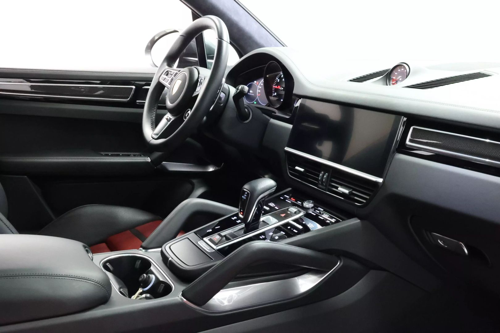 2020 Porsche Cayenne - Image 84