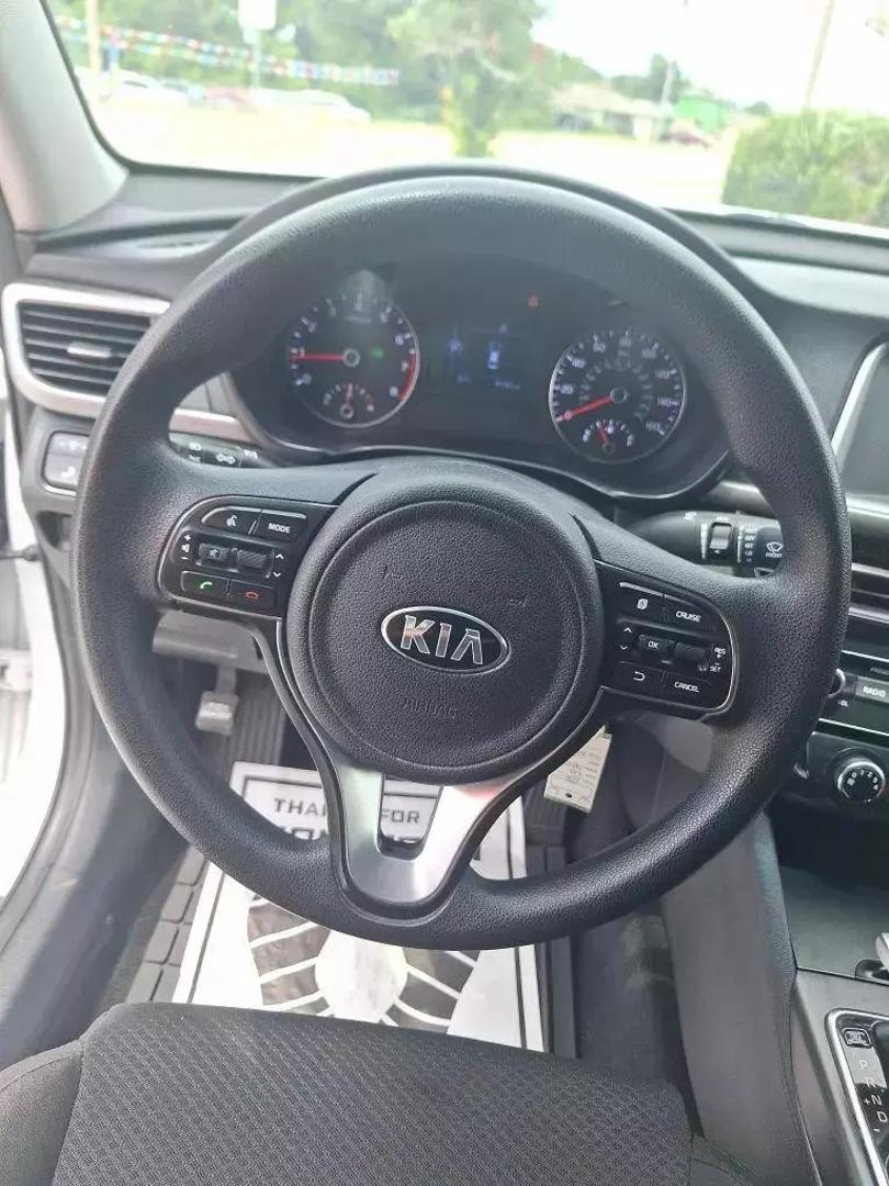 2018 Kia Optima LX photo 13