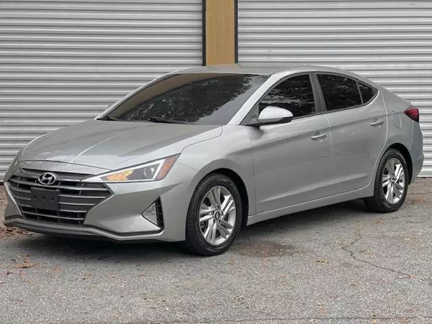 2020 Hyundai Elantra SEL photo 14