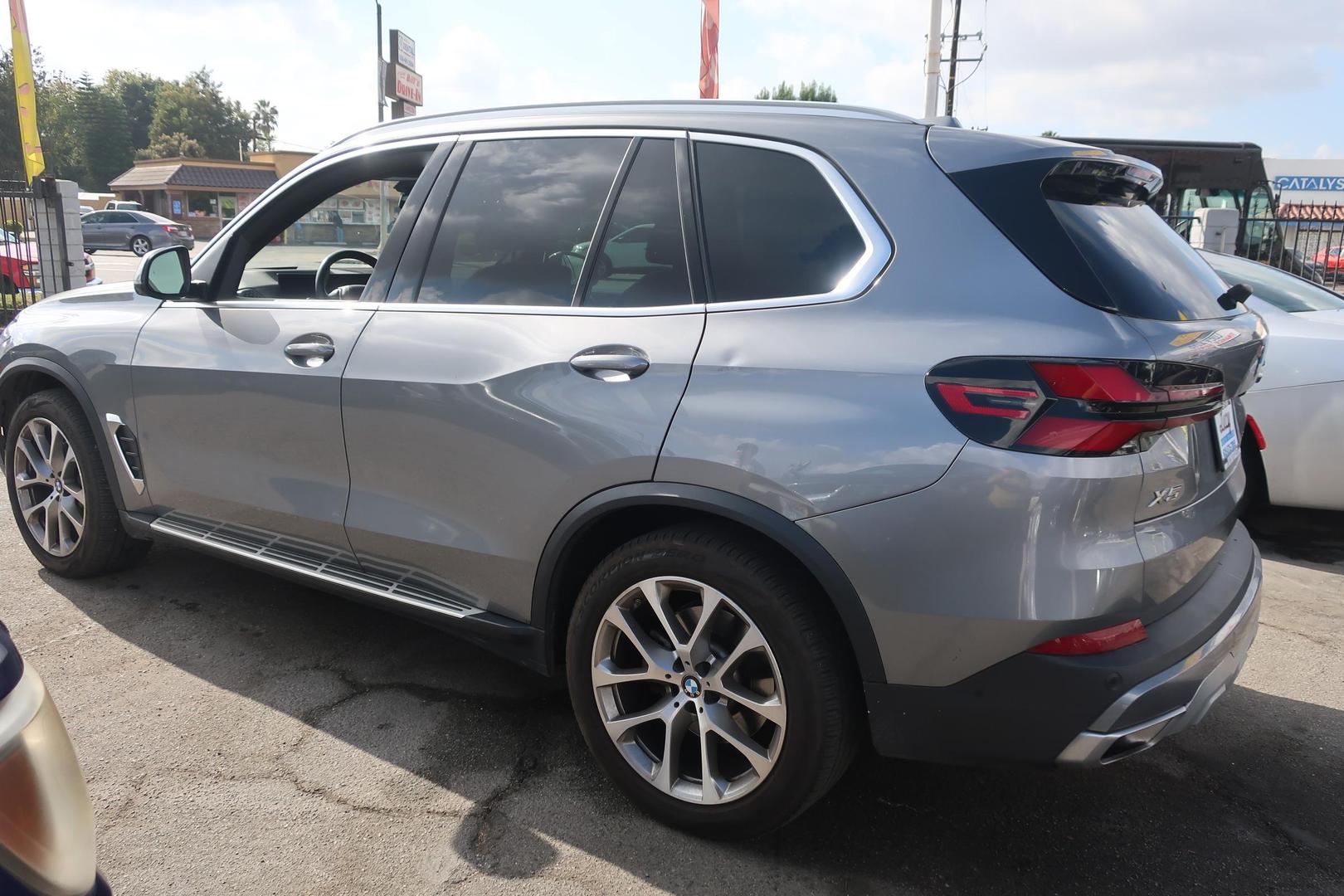 2024 BMW X5 40i photo 6